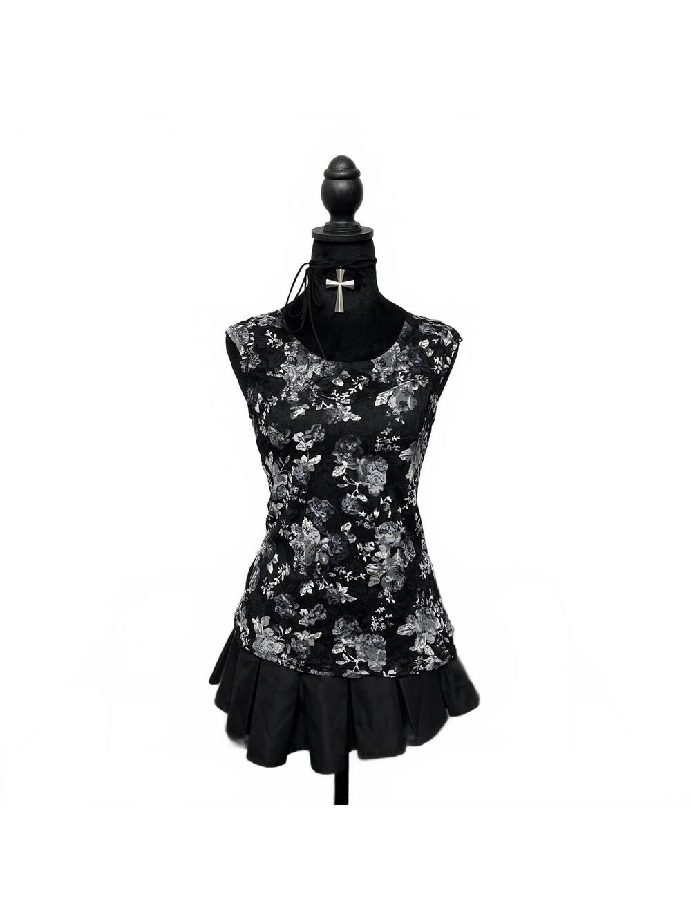 Y2K Guilty Sz S Grey Black Floral Lace Tank Top Sheer Mesh Back Whimsy Goth
